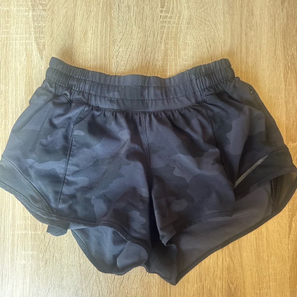 Lululemon black camo shorts